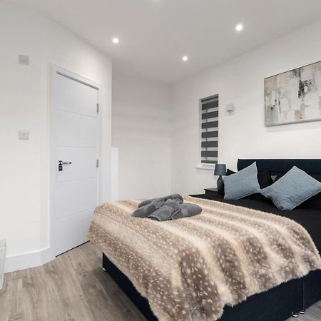 Apartamento Star London Vivian Avenue 3-Bed Oasis With Garden The Hyde Exterior foto